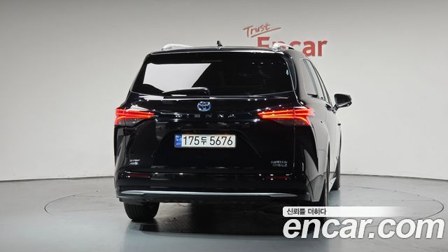 Toyota Sienna 2024 — photo 4