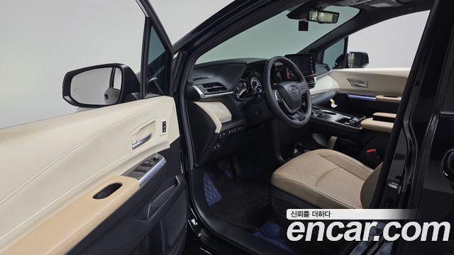 Toyota Sienna 2024 — photo 13