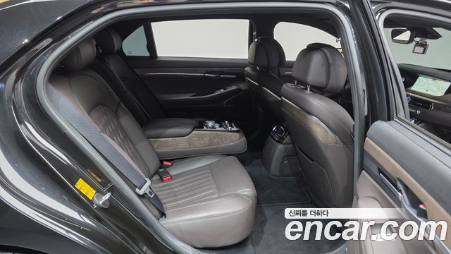 Genesis G90 2019 — photo 18
