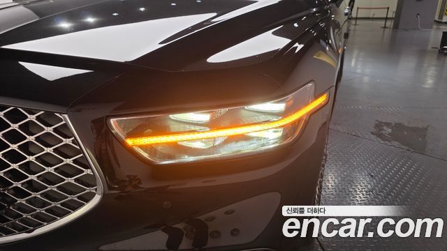 Genesis G90 2019 — photo 8