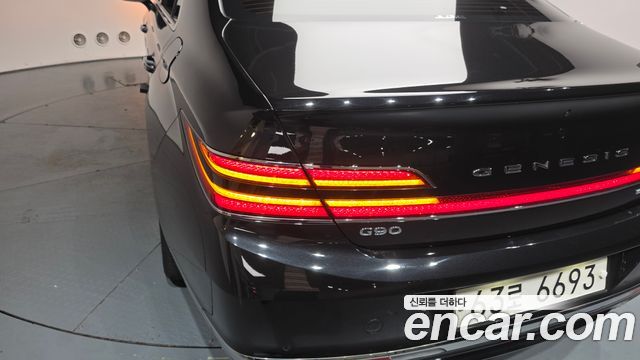 Genesis G90 2019 — photo 9