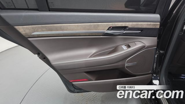 Genesis G90 2019 — photo 15