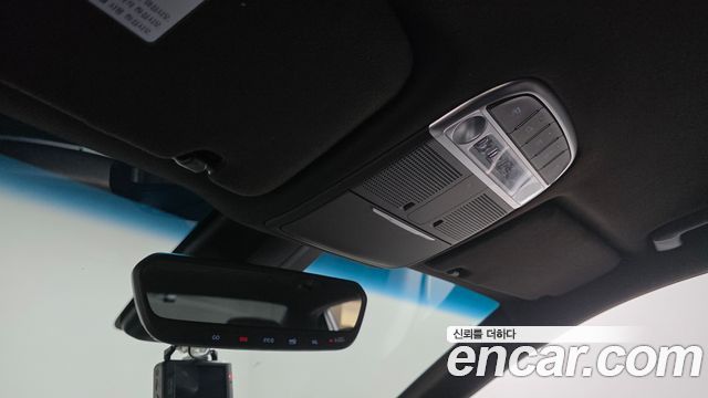 Genesis G90 2019 — photo 27