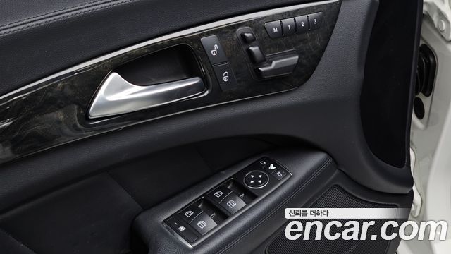 Mercedes-Benz CLS-Class 2013 — photo 19