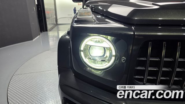 Mercedes-Benz G-Class 2022 — photo 8