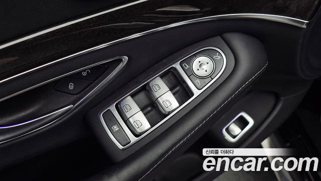 Mercedes-Benz S-Class 2016 — photo 15
