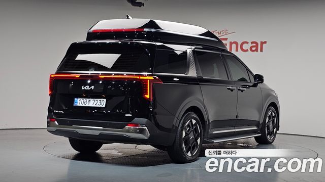 Kia Canival 2025 — photo 2