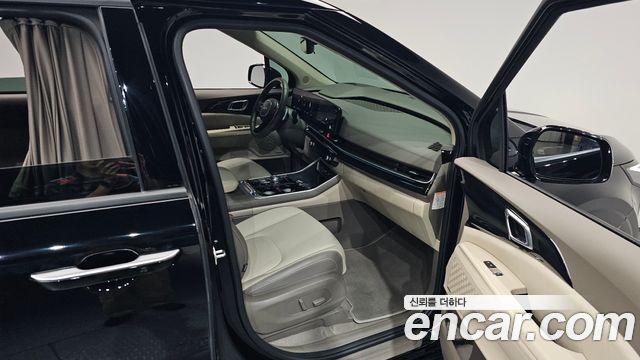 Kia Canival 2025 — photo 17