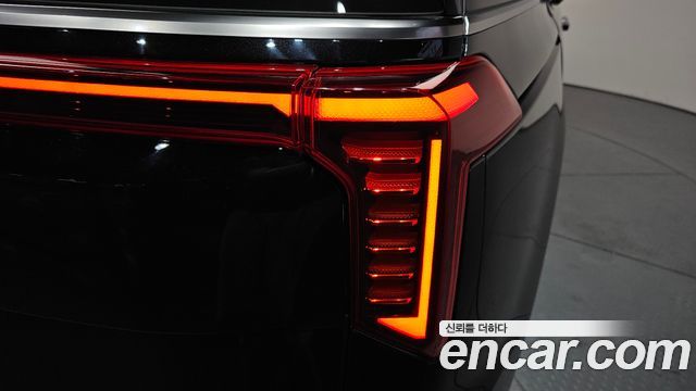 Kia Canival 2025 — photo 9
