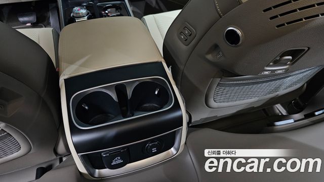 Kia Canival 2025 — photo 36