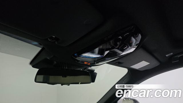 BMW 5-Series 2025 — photo 27