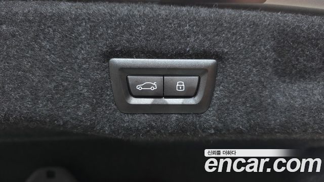 BMW 5-Series 2025 — photo 34