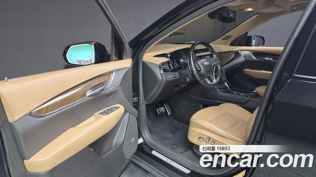Cadillac XT6 2022 — photo 10