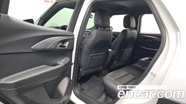 Chevrolet Korea Trailblazer 2022 — photo 17