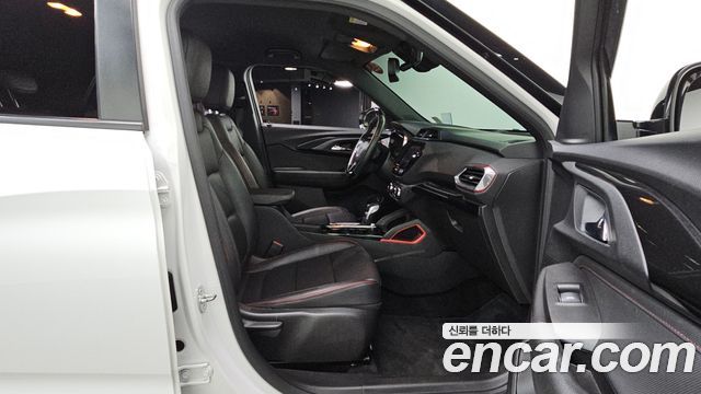 Chevrolet Korea Trailblazer 2022 — photo 18