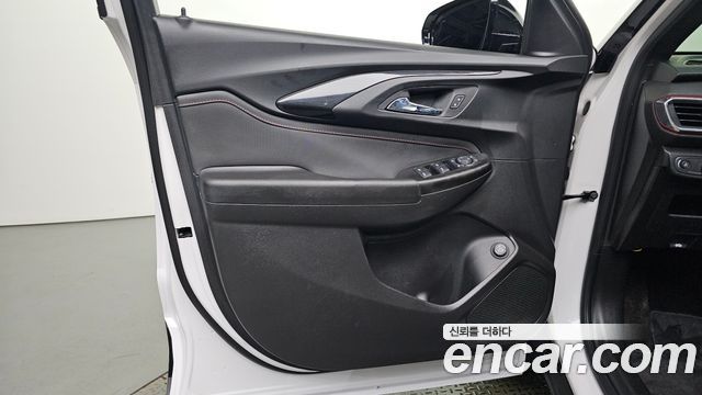 Chevrolet Korea Trailblazer 2022 — photo 14