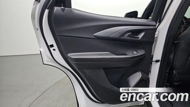 Chevrolet Korea Trailblazer 2022 — photo 15