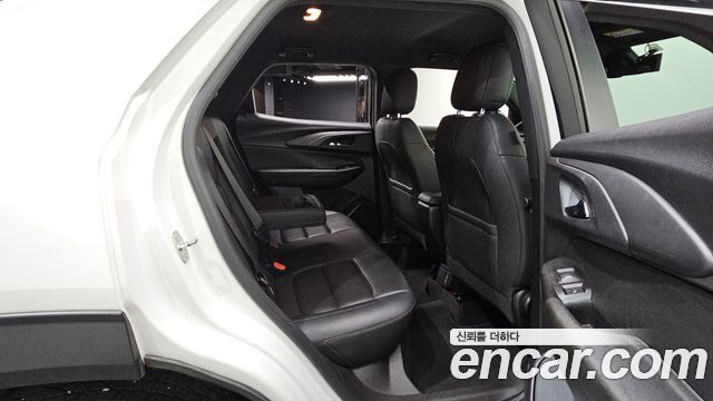 Chevrolet Korea Trailblazer 2022 — photo 16