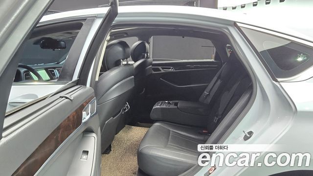 Hyundai Genesis 2015 — photo 12