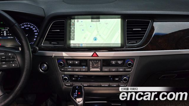 Hyundai Genesis 2015 — photo 18