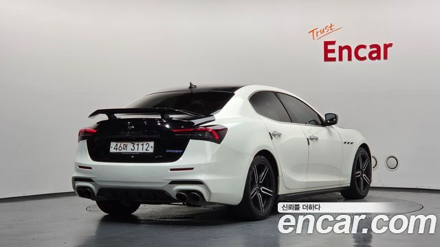 Maserati Ghibli 2014 — photo 2