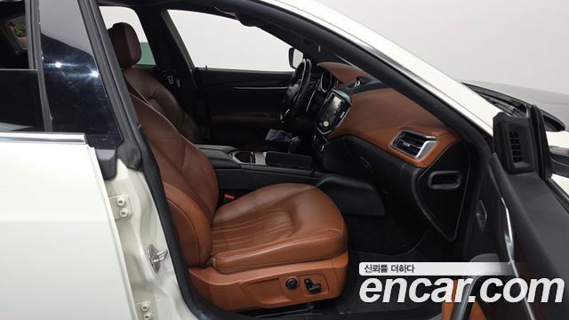 Maserati Ghibli 2014 — photo 11