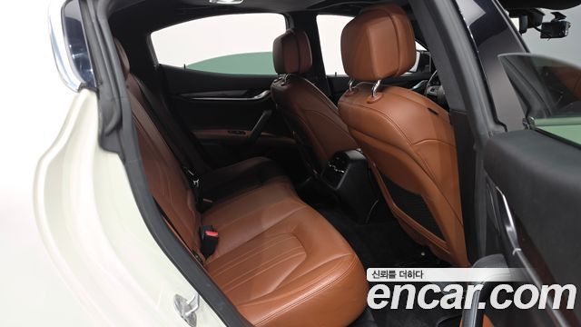 Maserati Ghibli 2014 — photo 12