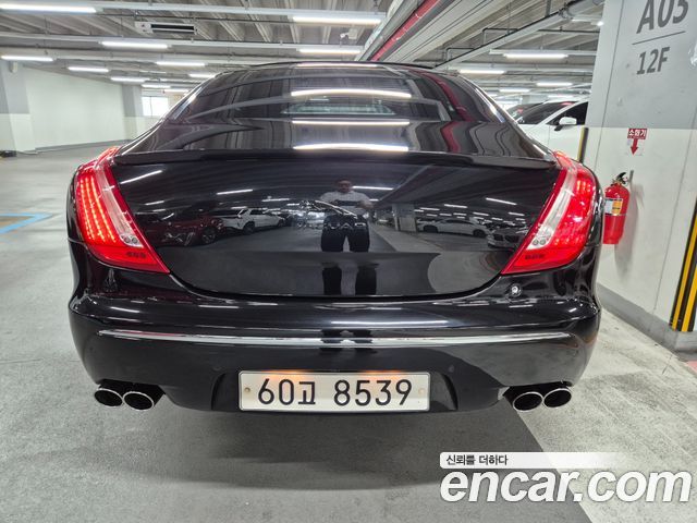 Jaguar XJ 2010 — photo 4