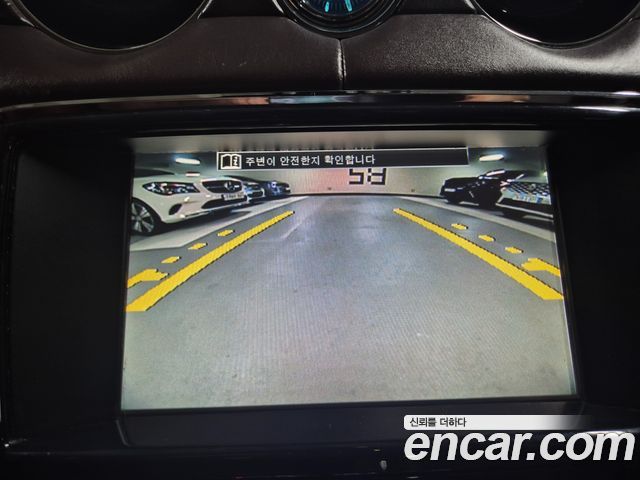 Jaguar XJ 2010 — photo 18