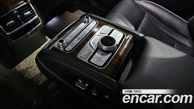 Kia K9 2019 — photo 25