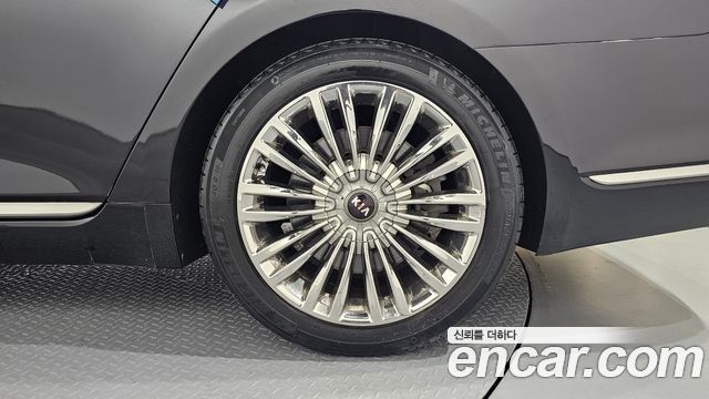 Kia K9 2019 — photo 7