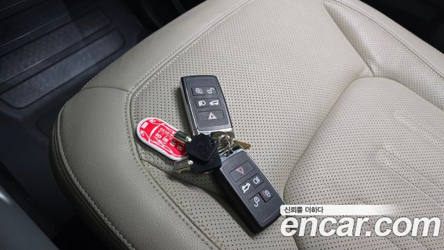 Land Rover Defender 2022 — photo 21