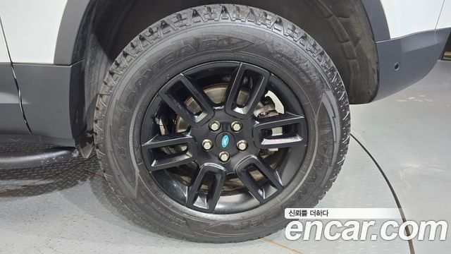Land Rover Defender 2022 — photo 7