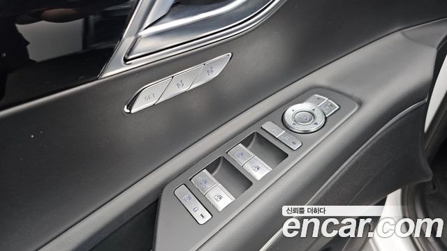 Genesis GV80 2020 — photo 18