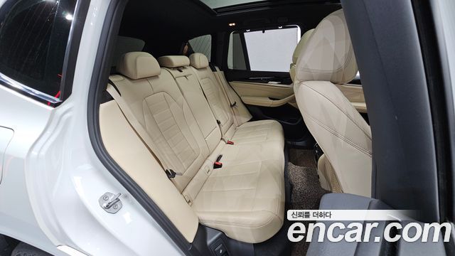 BMW X3 2019 — photo 17