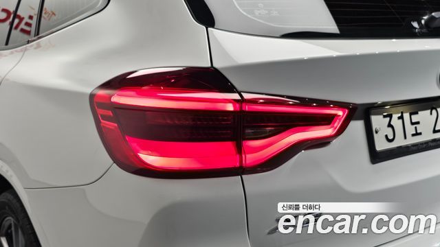 BMW X3 2019 — photo 9