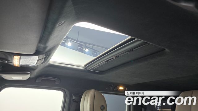 Mercedes-Benz G-Class 2020 — photo 23