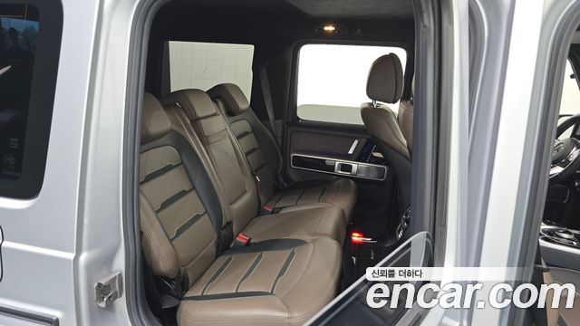 Mercedes-Benz G-Class 2020 — photo 16