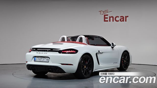 Porsche 718 2023 — photo 2