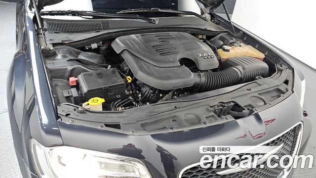 Chrysler 300C 2016 — photo 6