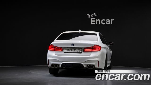 BMW 5-Series 2018 — photo 4