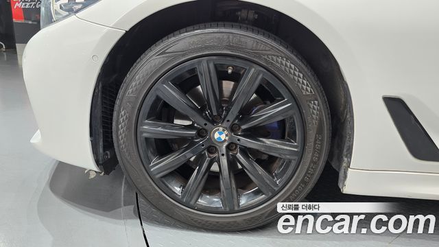 BMW 5-Series 2018 — photo 5