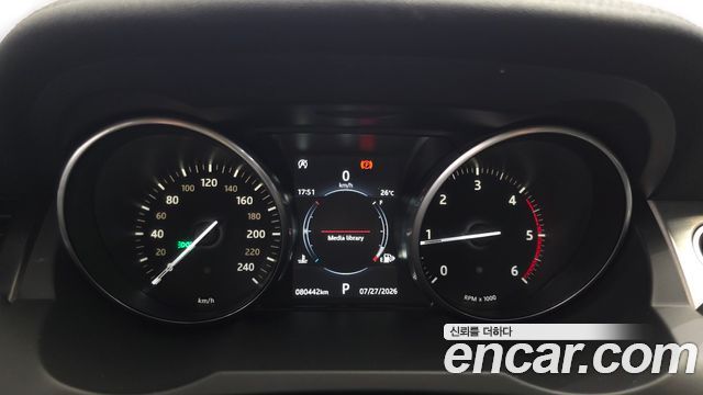 Land Rover Range Rover Evoque 2018 — photo 11
