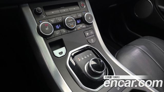Land Rover Range Rover Evoque 2018 — photo 12