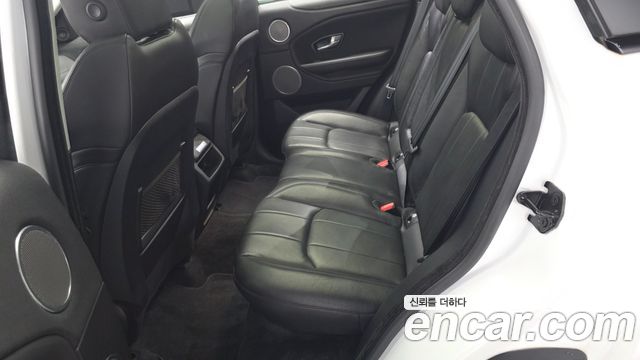 Land Rover Range Rover Evoque 2018 — photo 18