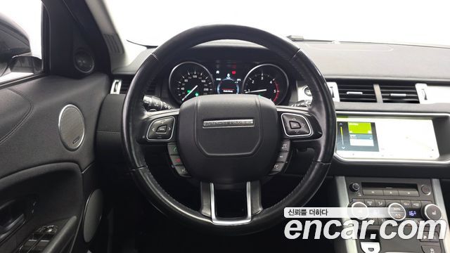 Land Rover Range Rover Evoque 2018 — photo 19