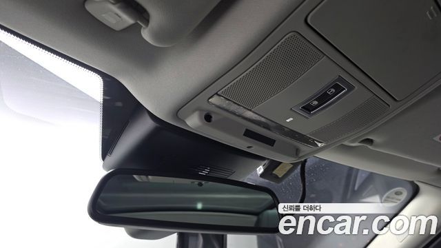 Land Rover Range Rover Evoque 2018 — photo 25
