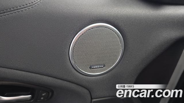 Land Rover Range Rover Evoque 2018 — photo 28