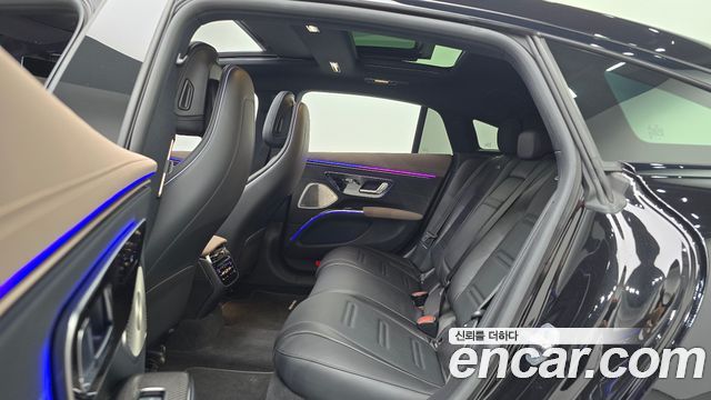 Mercedes-Benz EQS 2022 — photo 18