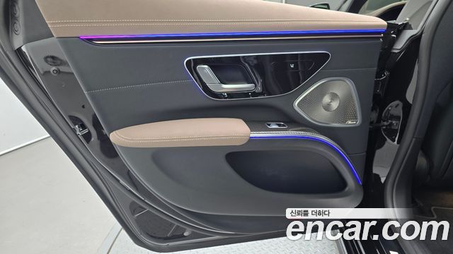 Mercedes-Benz EQS 2022 — photo 15